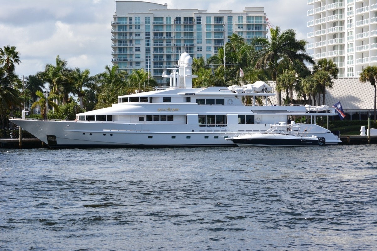 starship yacht charter